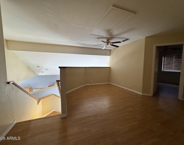 1510 E Charleston Avenue - Photo Thumbnail 16