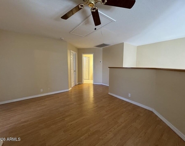 1510 E Charleston Avenue - Photo Thumbnail 20