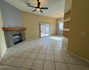 1510 E Charleston Avenue - Photo Thumbnail 10
