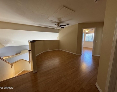1510 E Charleston Avenue - Photo Thumbnail 19