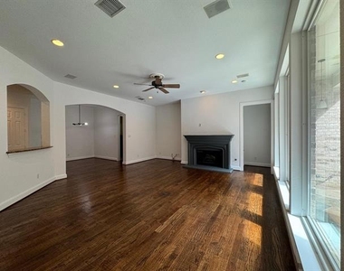 3780 Navarro Way - Photo Thumbnail 3