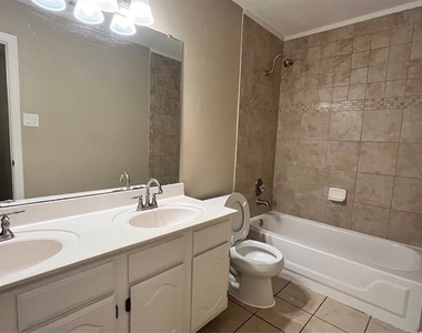 5605 Belle Chasse Lane - Photo Thumbnail 35