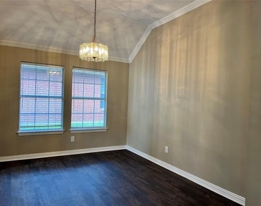 5605 Belle Chasse Lane - Photo Thumbnail 13