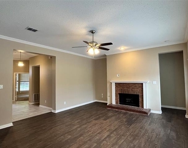5605 Belle Chasse Lane - Photo Thumbnail 8