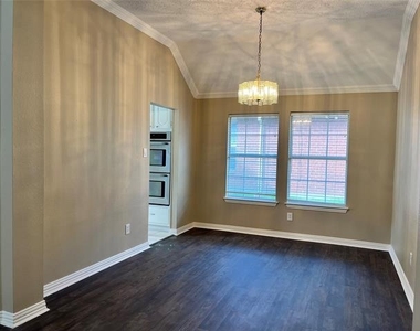 5605 Belle Chasse Lane - Photo Thumbnail 12