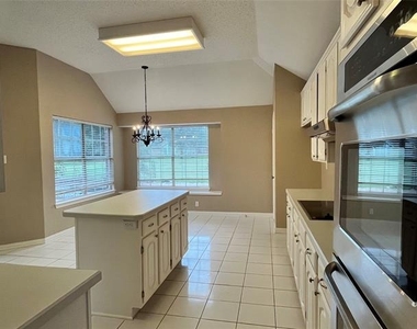5605 Belle Chasse Lane - Photo Thumbnail 15