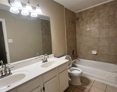 5605 Belle Chasse Lane - Photo Thumbnail 34