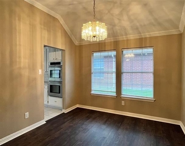 5605 Belle Chasse Lane - Photo Thumbnail 11