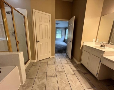 5605 Belle Chasse Lane - Photo Thumbnail 31