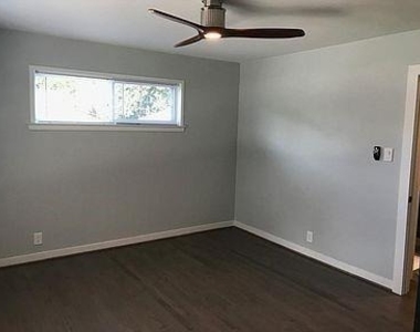 5702 Morningside Avenue - Photo Thumbnail 6