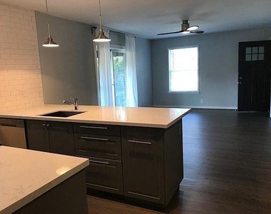 5702 Morningside Avenue - Photo Thumbnail 2