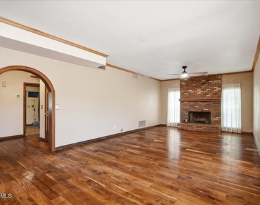 2157 E Alameda Drive - Photo Thumbnail 18
