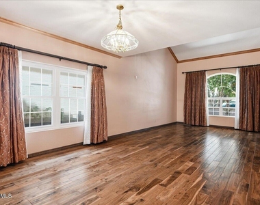 2157 E Alameda Drive - Photo Thumbnail 9