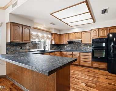 2157 E Alameda Drive - Photo Thumbnail 14