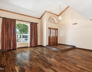 2157 E Alameda Drive - Photo Thumbnail 5
