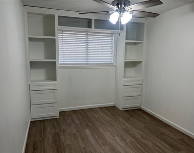 1514 Silverleaf Drive - Photo Thumbnail 23