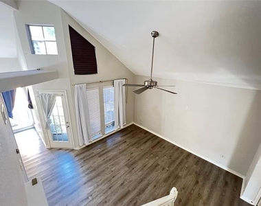 10913 Gable Drive - Photo Thumbnail 32