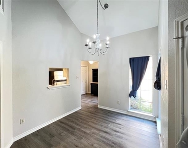 10913 Gable Drive - Photo Thumbnail 14