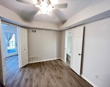 10913 Gable Drive - Photo Thumbnail 35