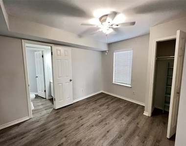10913 Gable Drive - Photo Thumbnail 12