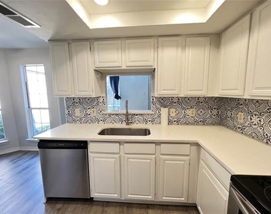 10913 Gable Drive - Photo Thumbnail 22