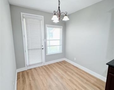 1008 Caudle Lane - Photo Thumbnail 8