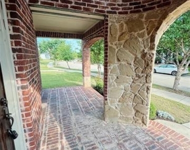 1008 Caudle Lane - Photo Thumbnail 1