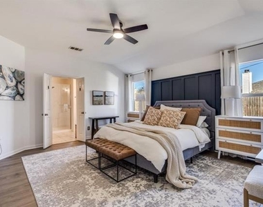 800 Alder Drive - Photo Thumbnail 7