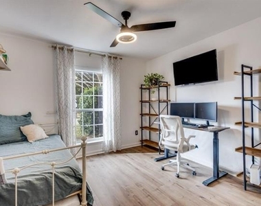 800 Alder Drive - Photo Thumbnail 8
