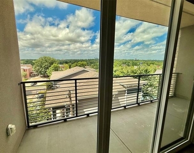 7450 Coronado Avenue - Photo Thumbnail 12