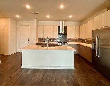 7450 Coronado Avenue - Photo Thumbnail 2