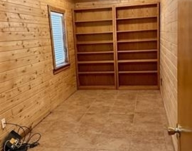 126 N Garza Road - Photo Thumbnail 8