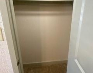 7570 Kings Ridge Road - Photo Thumbnail 16
