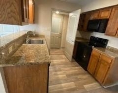7570 Kings Ridge Road - Photo Thumbnail 3