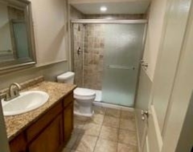 7570 Kings Ridge Road - Photo Thumbnail 10