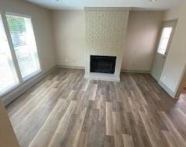 7570 Kings Ridge Road - Photo Thumbnail 1
