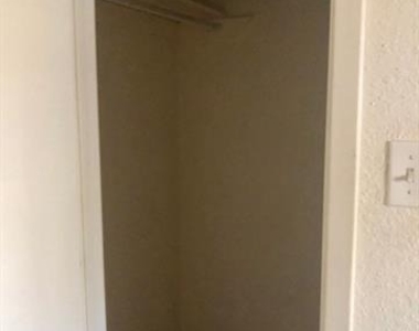 1508 N Preston Street - Photo Thumbnail 19