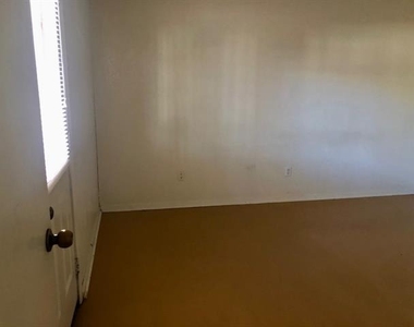 1508 N Preston Street - Photo Thumbnail 21