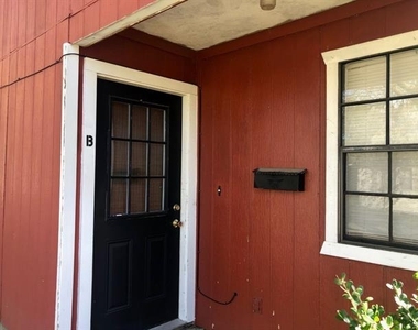 1508 N Preston Street - Photo Thumbnail 4