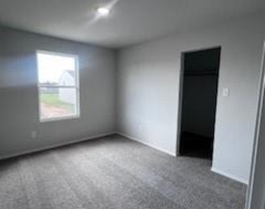 631 Clear Creek Court - Photo Thumbnail 11