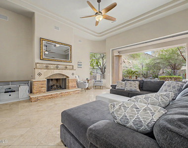 14598 E Corrine Drive - Photo Thumbnail 9