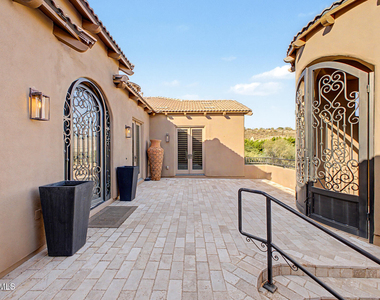 14598 E Corrine Drive - Photo Thumbnail 4