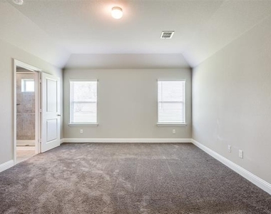 5908 Aster Drive - Photo Thumbnail 14