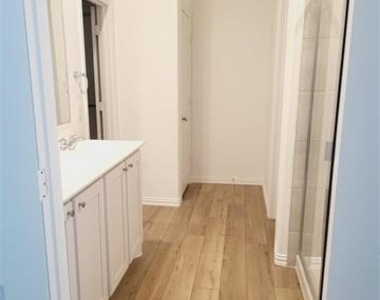 1204 Mimosa Lane - Photo Thumbnail 5