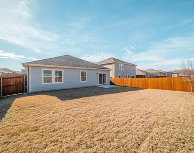 808 Juniper Street - Photo Thumbnail 21