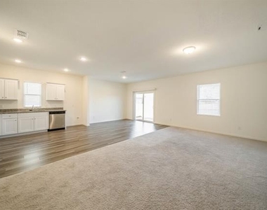 808 Juniper Street - Photo Thumbnail 2