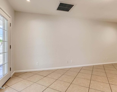 6053 N 22nd Avenue - Photo Thumbnail 14