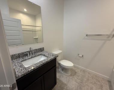 2474 W Sable Avenue - Photo Thumbnail 6
