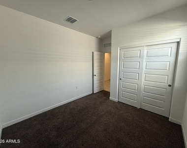 2474 W Sable Avenue - Photo Thumbnail 8