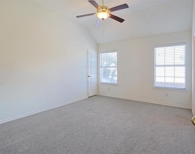 501 Halifax Lane - Photo Thumbnail 17